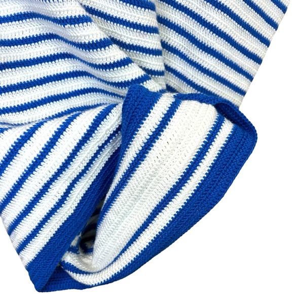 My Beachy Side - NWT ‘Emily in Paris’ Loulou’ Hand-Crocheted Romper- Blue, Large - Picture 4 of 16